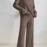 Γυναικείο Πλεκτό Σετ με Λαιμόκοψη V και Παντελόνι